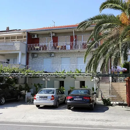 Apartments By The Sea Duce, Omis - 10304